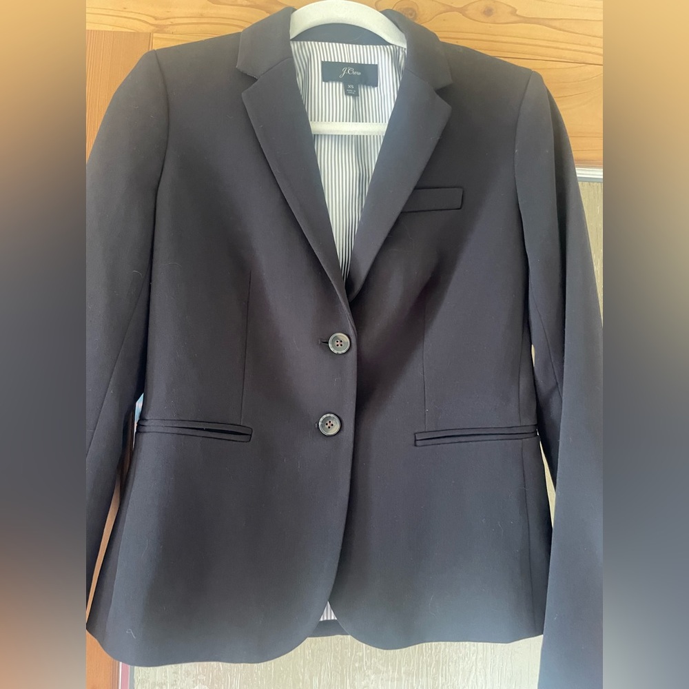 Classic taylored blazer.